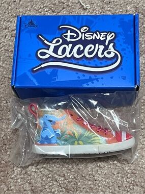 Disney Lacer's Jungle Cruise